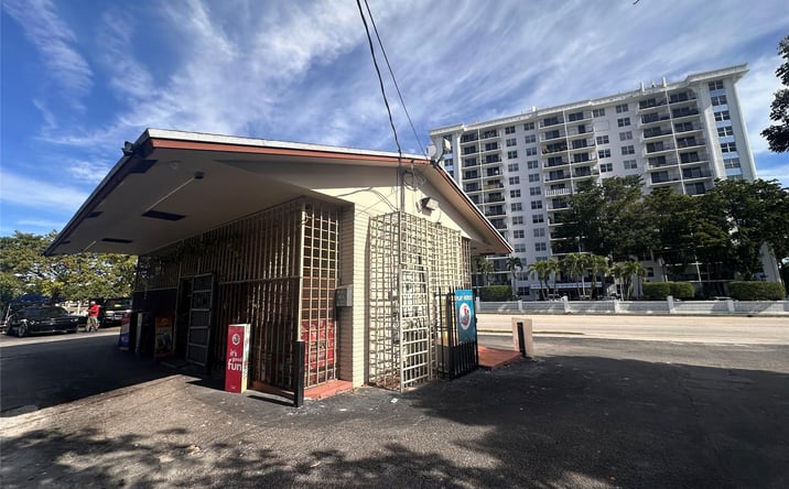 Pictures of Retail, Special Purpose, Office property located at 1790 N Andrews Square, Fort Lauderdale, FL 33311 for lease - image #1