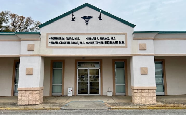 Pictures of Office property located at 1743 Watson Blvd, Warner Robins, GA 31093 for lease - image #1