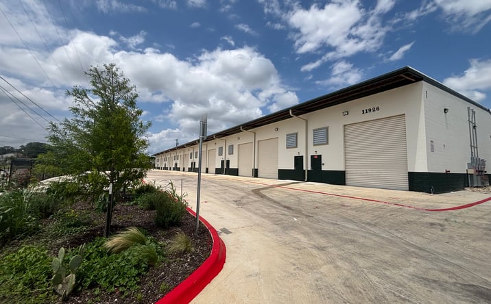 Pictures of Industrial property located at 11926 Rail Dr, San Antonio, TX 78233 for lease - image #1