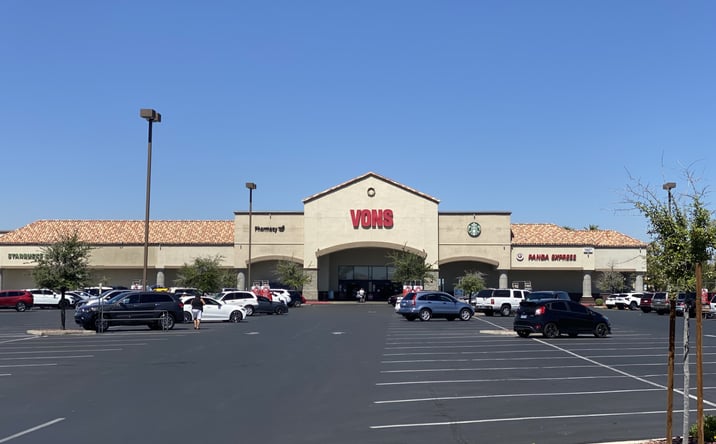 Pictures of Retail, Office, Restaurant property located at 2667 Windmill Pkwy, Henderson, NV 89074 for lease - image #1