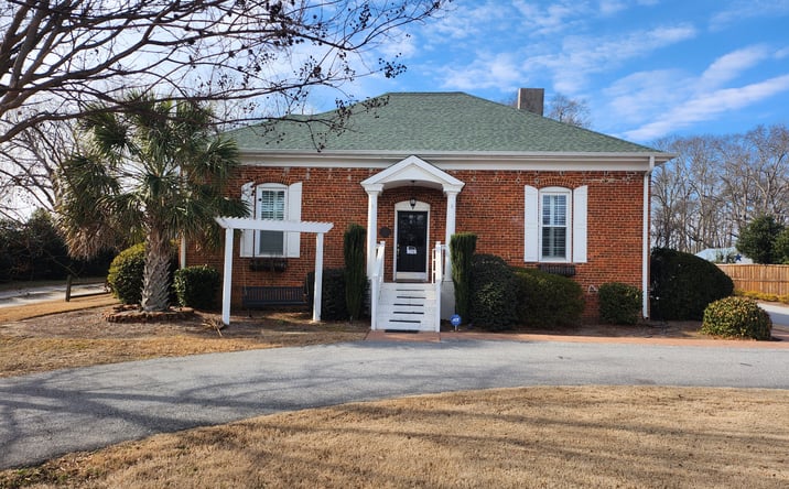 Pictures of Office property located at 312 S Main St, Simpsonville, SC 29681 for lease - image #1