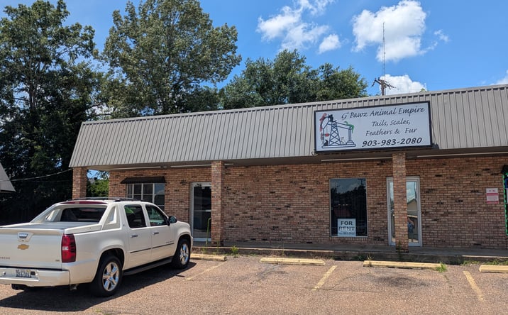 Pictures of Retail, Office property located at 910 E Main St, Kilgore, TX 75662 for lease - image #1