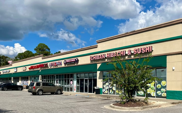 Pictures of Retail property located at 2131-67 S McKenzie St, Foley, AL 36535 for lease - image #1