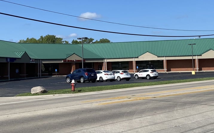 Pictures of Retail, Office, Restaurant property located at 1018 Ralston Ave, Defiance, OH 43512 for lease - image #1