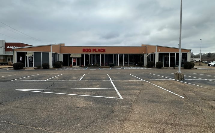 Pictures of Retail, Office, Special Purpose property located at 2315 Lakeland Dr, Flowood, MS 39232 for lease - image #1