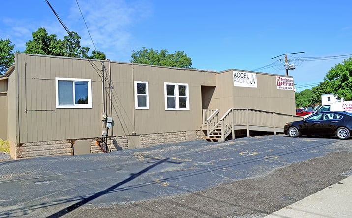 Pictures of Office property located at 1830 E B St, Belleville, IL 62221 for lease - image #1