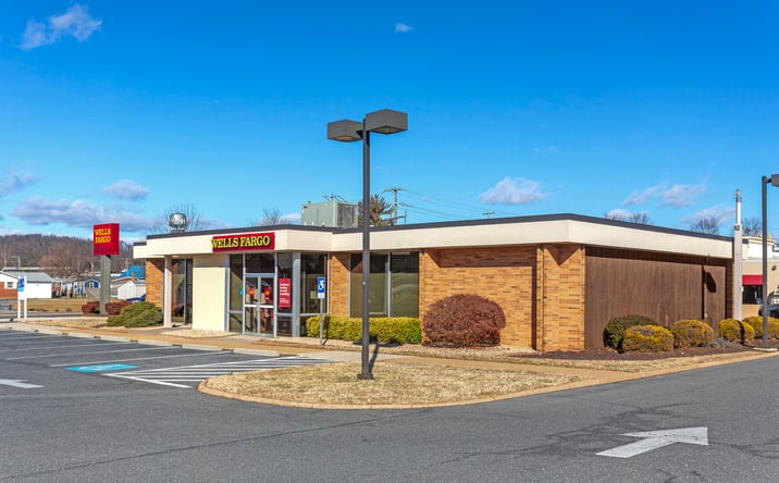 Pictures of Retail, Restaurant, Office property located at 500 N Main St, Bridgewater, VA 22812 for lease - image #1