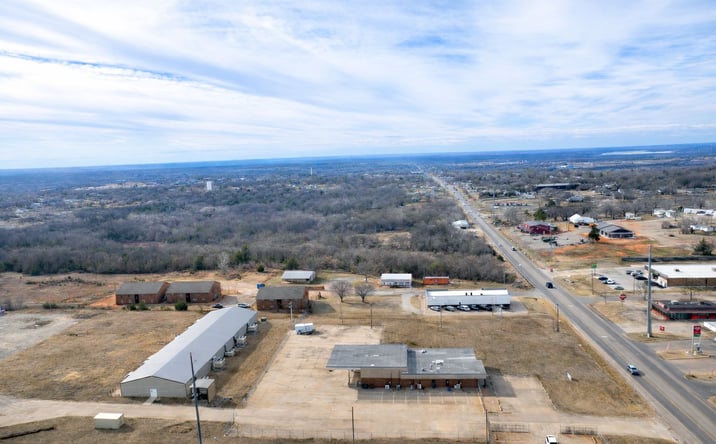 Pictures of Office, Industrial, Special Purpose property located at 1701 E 1st St Building A, Chandler, OK 74834 for lease - image #1