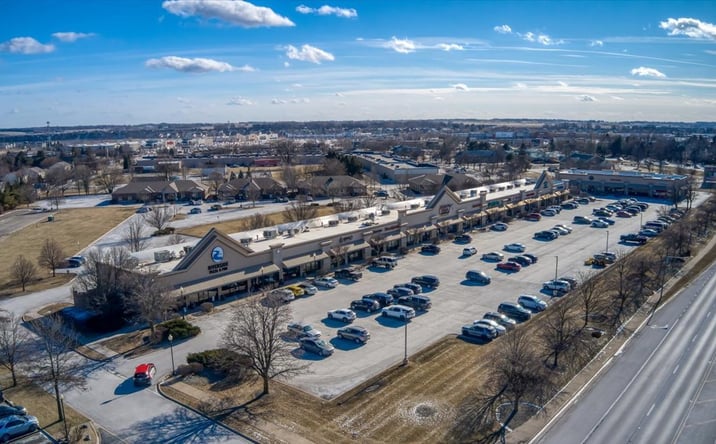 Pictures of Retail property located at 1154 Douglas Road, Oswego, IL 60543 for lease - image #1
