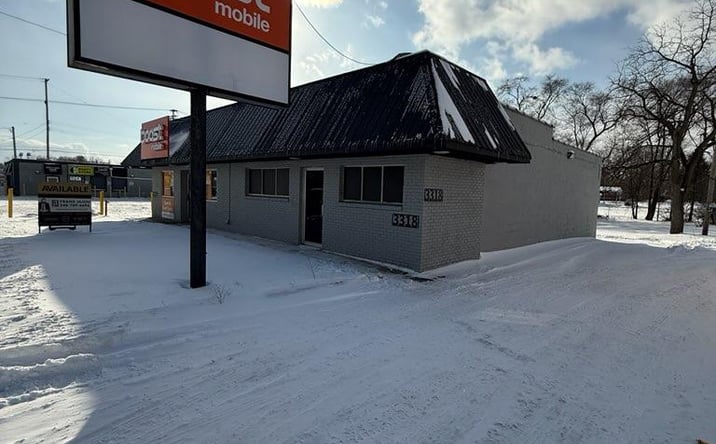 Pictures of Retail, Restaurant, Office property located at 3318 -3320 S Cedar Street, Lansing, MI 48910 for lease - image #1