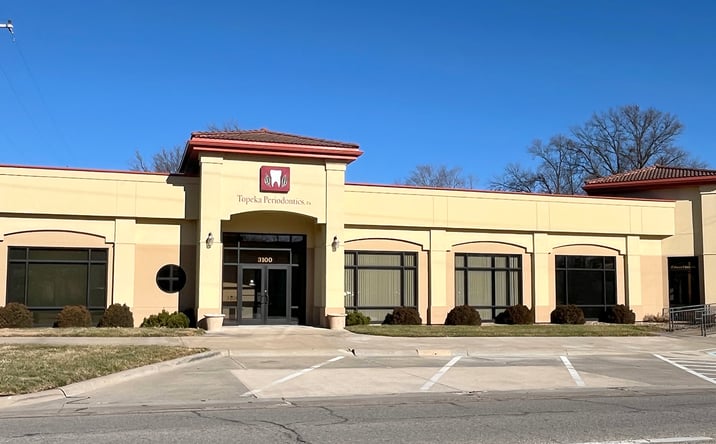 Pictures of Office property located at 3100 SW Huntoon St, Topeka, KS 66604 for lease - image #1