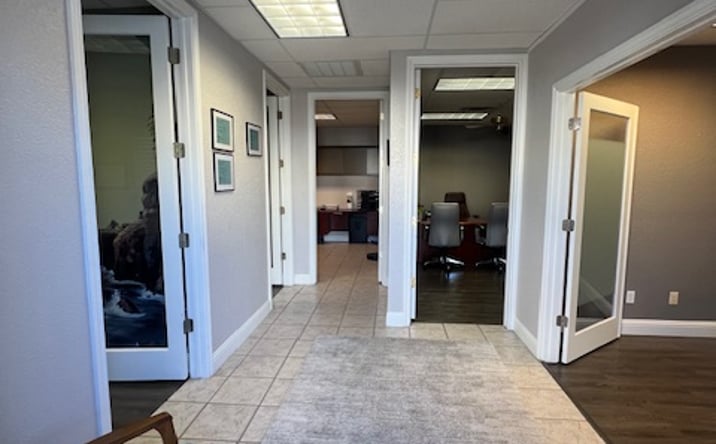 Pictures of Office property located at 2955 Dawn Dr, Georgetown, TX 78628 for lease - image #1
