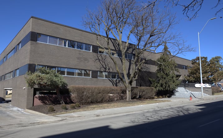 Pictures of Office property located at 4420 Madison Ave, Kansas City, MO 64111 for lease - image #1