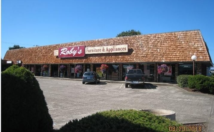 Pictures of Retail property located at 1126 Main Avenue N, Tillamook, OR 97141 for lease - image #1