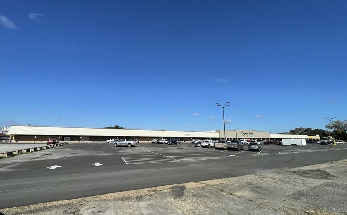 Pictures of Retail property located at 500 US-90, Patterson, LA 70392 for lease - image #1