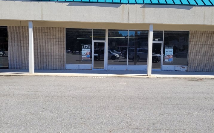 Pictures of Retail property located at 1509 S Main St, Blackstone, VA 23824 for lease - image #1