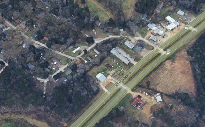 Pictures of Retail property located at 520 Pan American Drive, Livingston, TX 77351 for lease - image #1