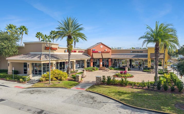 Pictures of Retail property located at 381 Cypress Parkway, Poinciana, FL 34759 for lease - image #1