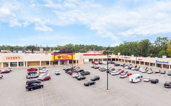 Pictures of Retail, Office, Special Purpose property located at 117 W Hendry St, Hinesville, GA 31313 for lease - image #1