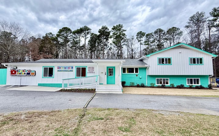 Pictures of Retail, Special Purpose property located at 5667 W Lees Mill Rd, Atlanta, GA 30349 for lease - image #1