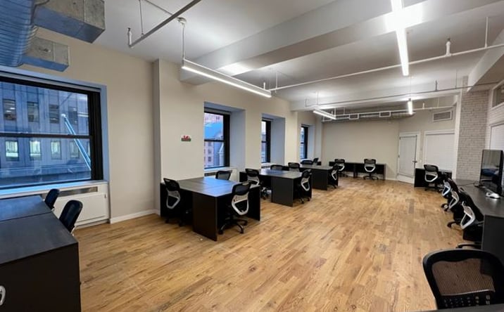 Pictures of Office property located at Broad St, BOWLING GREEN, NY 10004 for lease - image #1
