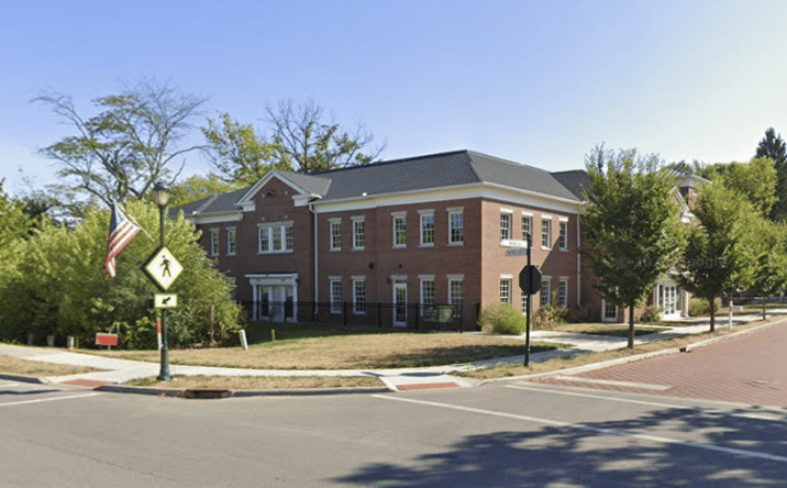 Pictures of Office property located at 96 N High St, New Albany, OH 43054 for lease - image #1