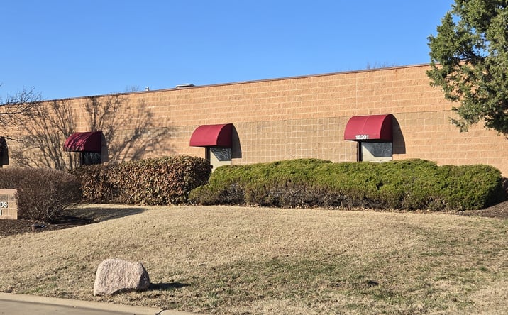 Pictures of Industrial property located at 16201 Westwoods Business Park, Ellisville, MO 63021 for lease - image #1