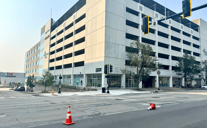Pictures of Office property located at 211 Fulton St, Peoria, IL 61602 for lease - image #1