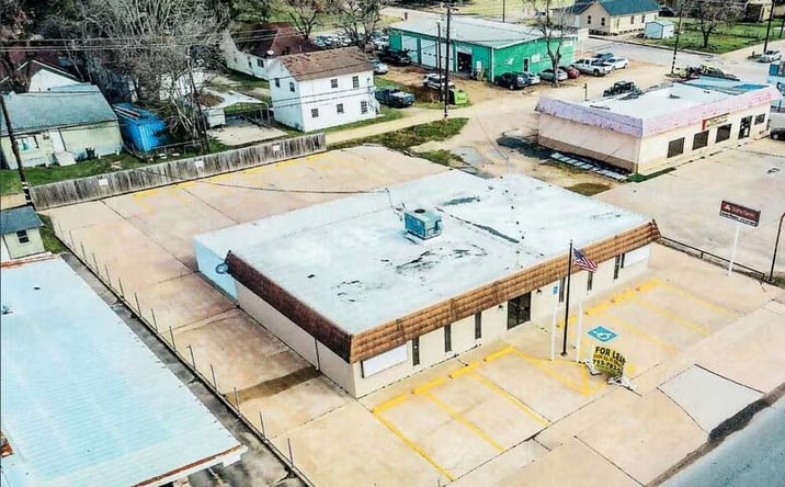 Pictures of Retail, Office property located at 2409 7th St, Bay City, TX 77414 for lease - image #1