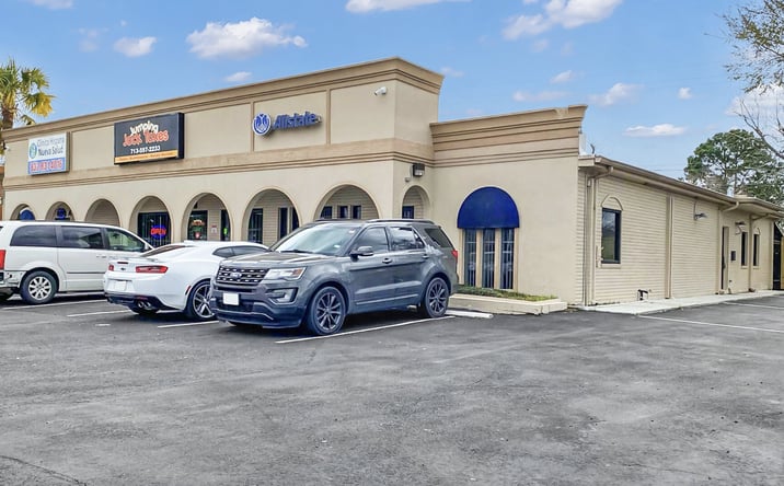 Pictures of Retail property located at 7640 Bellfort Ave, Houston, TX 77061 for lease - image #1
