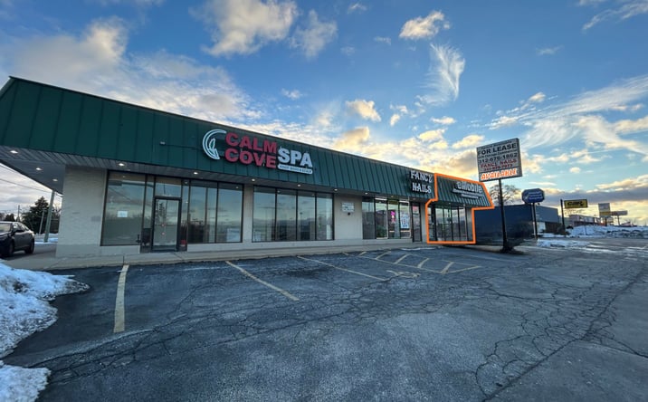 Pictures of Retail, Office property located at 383 E North Ave, Villa Park, IL 60181 for lease - image #1
