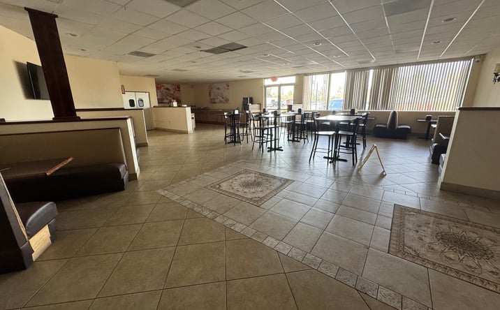 Pictures of Restaurant property located at 2600 Auburn Blvd, Sacramento, CA 95821 for lease - image #1