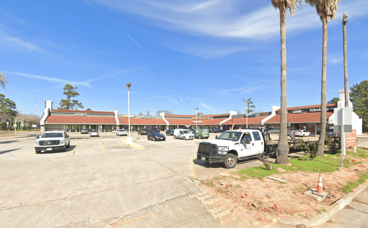 Pictures of Retail property located at 12611 Woodforest Blvd, Houston, TX 77015 for lease - image #1