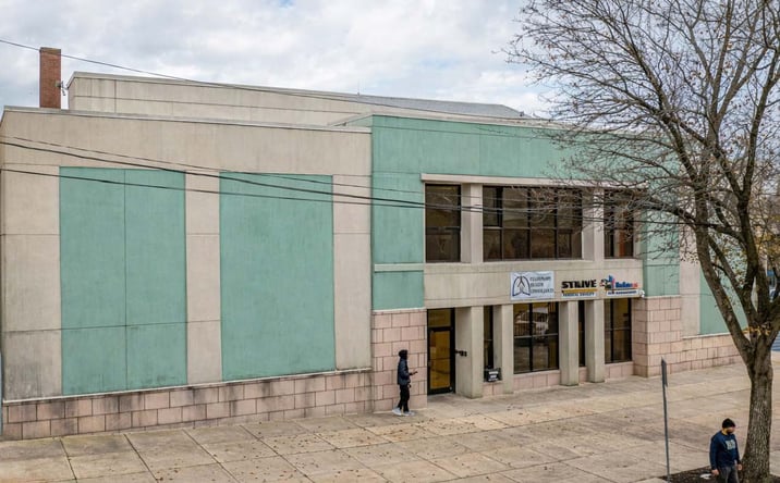 Pictures of Office property located at 415 W Landis Ave, Vineland, NJ 08360 for lease - image #1