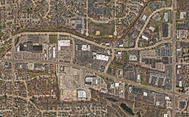 Pictures of Retail property located at 3800 E State St, Rockford, IL 61108 for lease - image #1