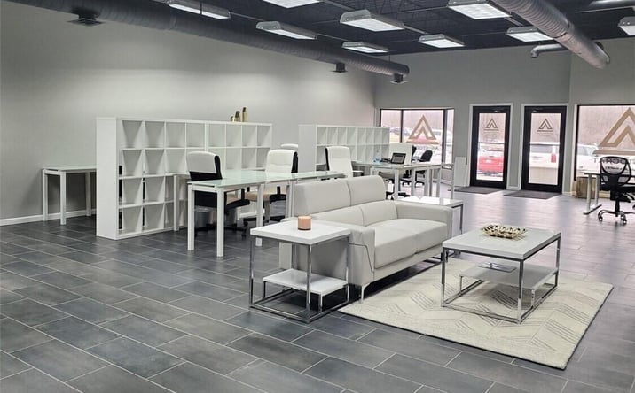 Pictures of Retail property located at 10002 N Ambassador Drive, Kansas City, MO 64153 for lease - image #1