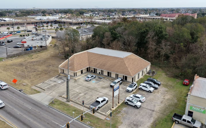Pictures of Office property located at 1705 Lapalco Blvd, Harvey, LA 70058 for lease - image #1