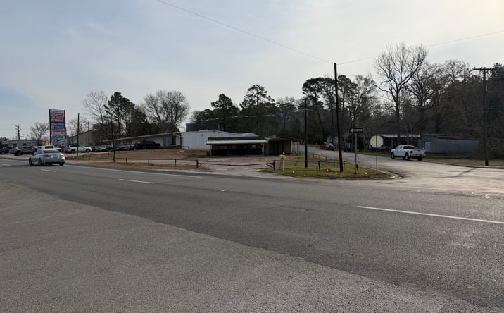 Pictures of Retail, Land, Office property located at 145 Pan American Dr, Livingston, TX 77351 for lease - image #1