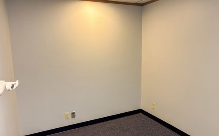 Pictures of Office property located at 1680 Chambers Street, Eugene, OR 97402 for lease - image #1