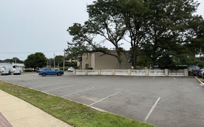 Pictures of Retail, Restaurant property located at 1198 Walt Whitman Rd, Melville, NY 11747 for lease - image #1