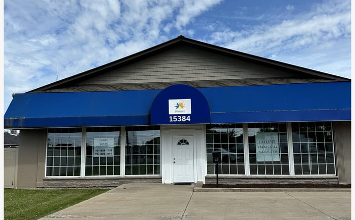 Pictures of Office property located at 15384 S Dixie Hwy, Monroe, MI 48161 for lease - image #1