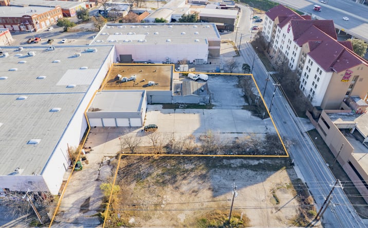 Pictures of Office, Retail, Industrial property located at 414 Live Oak St, San Antonio, TX 78202 for lease - image #1