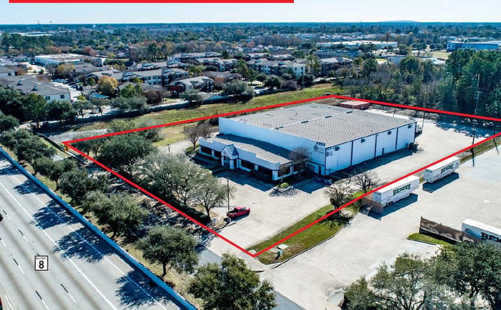Pictures of Industrial property located at 4950 N Sam Houston Pkwy E, Houston, TX 77032 for lease - image #1