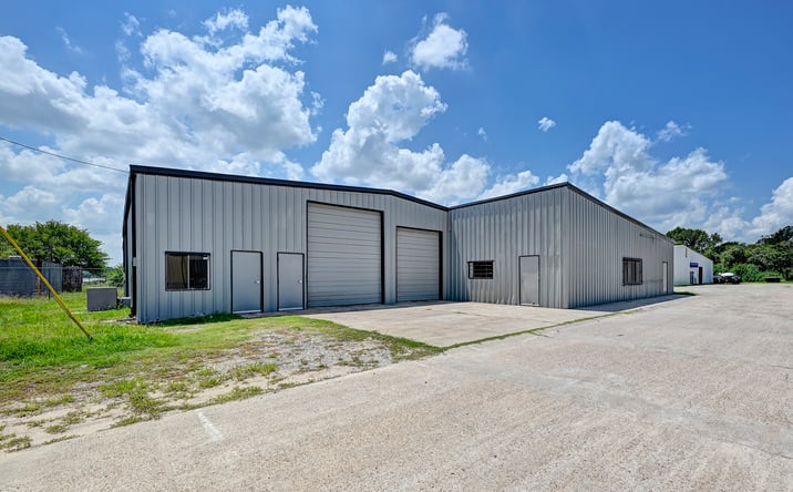 Pictures of Industrial property located at 11737 TX-75, Willis, TX 77378 for lease - image #1