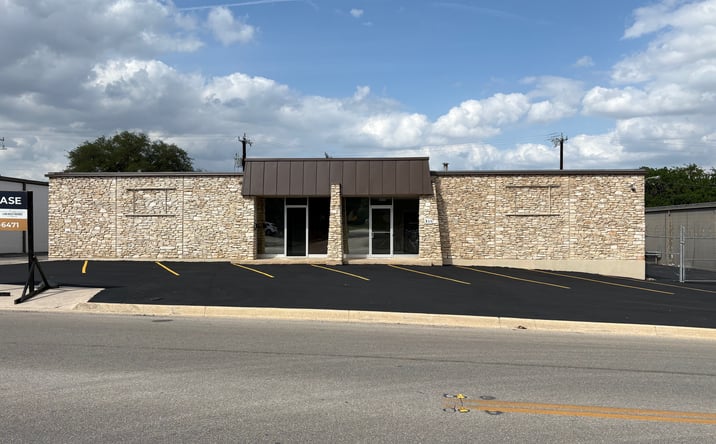 Pictures of Industrial property located at 511 W Rhapsody Dr, San Antonio, TX 78216 for lease - image #1