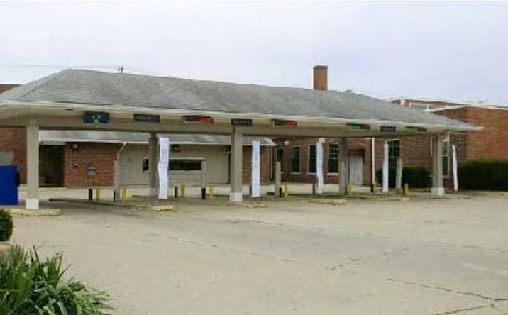 Pictures of Retail property located at 25 S Noble St, Shelbyville, IN 46176 for lease - image #1
