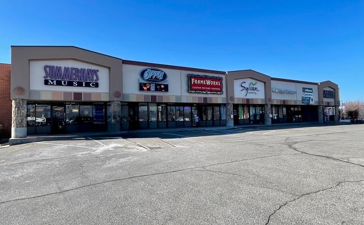 Pictures of Retail property located at 589 Main St, Layton, UT 84041 for lease - image #1