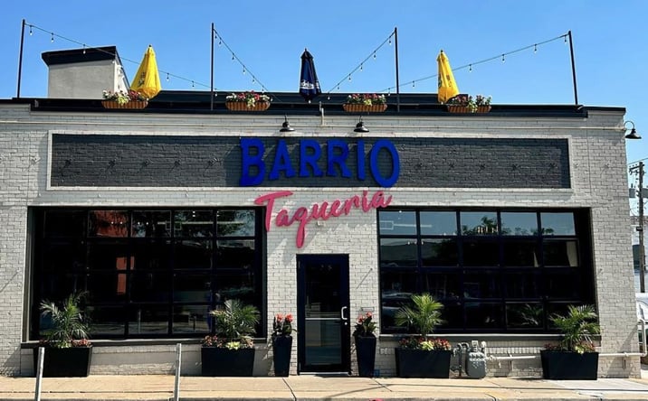 Pictures of Restaurant property located at 408 E 31st St, KCMO, MO 64108 for lease - image #1