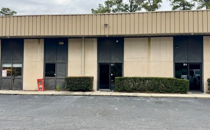 Pictures of Industrial property located at 386 Spanish Wells Rd, Hilton Head Island, SC 29926 for lease - image #1