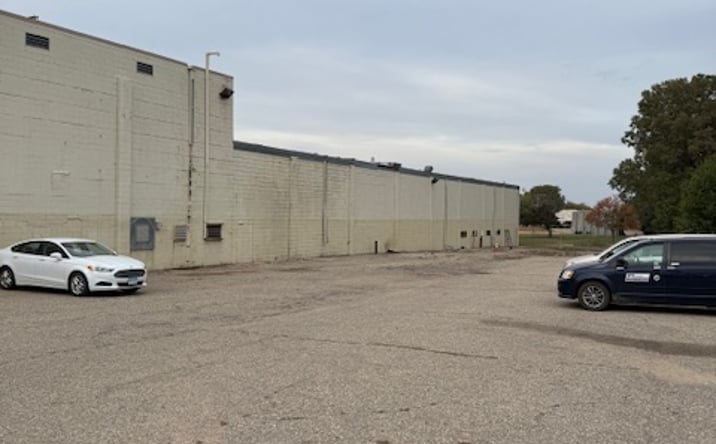 Pictures of Industrial, Land, Special Purpose property located at 304 Armstrong Blvd N, Saint James, MN 56081 for lease - image #1